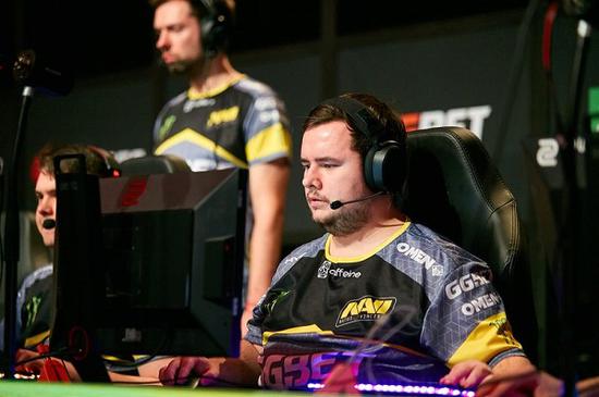 2025英雄联盟第三赛段组内赛在北京亦庄激情开战